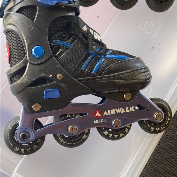 Airwalk Kids Inline Skates - Black and Blue roller blade. - Picture 5 of 9